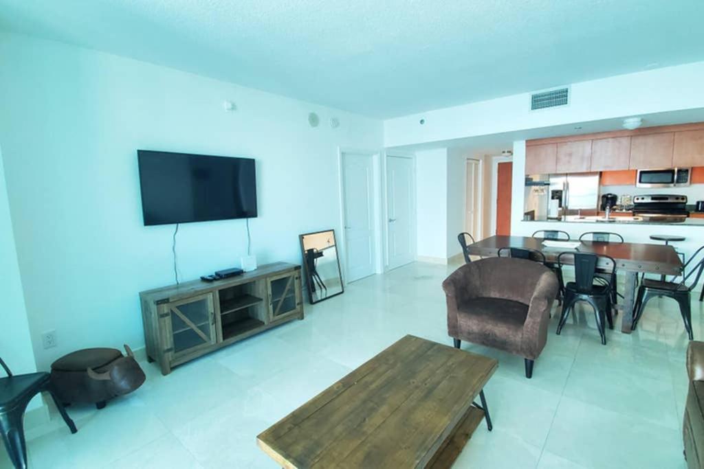 Luxury Penthouse Brickell 3 Bedrooms Free Parking Маями Екстериор снимка